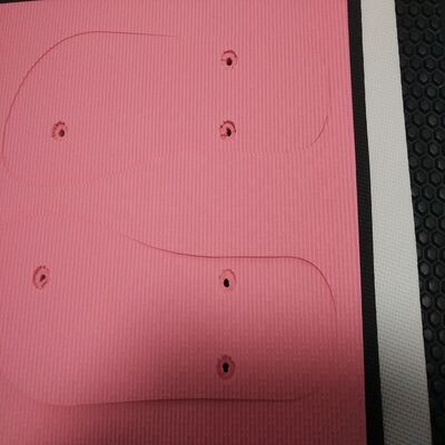 Фабрика оптовой цветная резьба EVA сандалии Сандалии закрытая клетка наружная подошва с мягкой пеной резиновые изделия